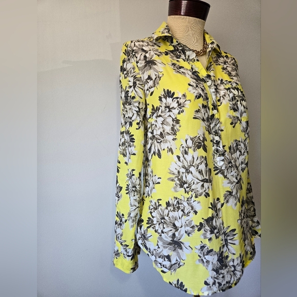 J.CREW Silk And Cotton Blend Yellow Blouse With A Floral Grey Pattern. Size 2 - Picture 3 of 12